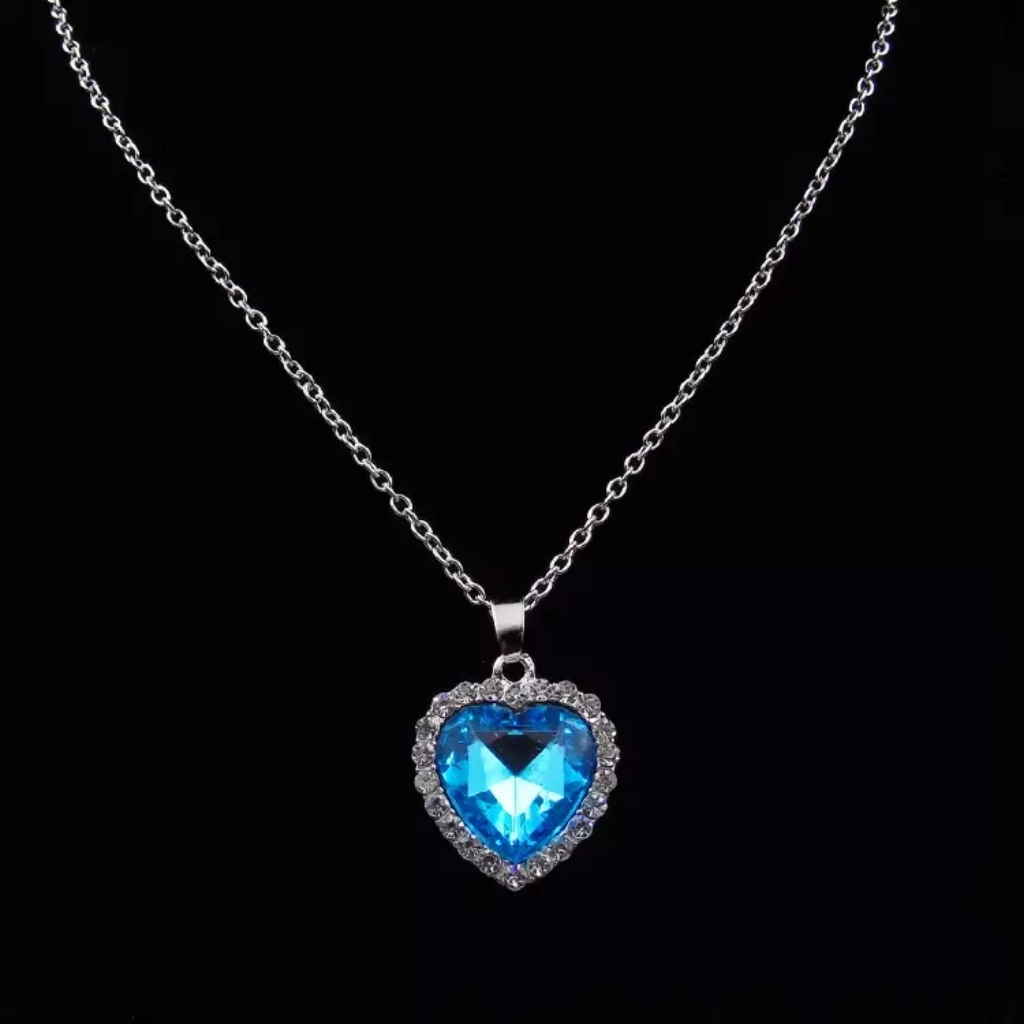 Wholeheartedly Crystal Women Love Necklace 5$
